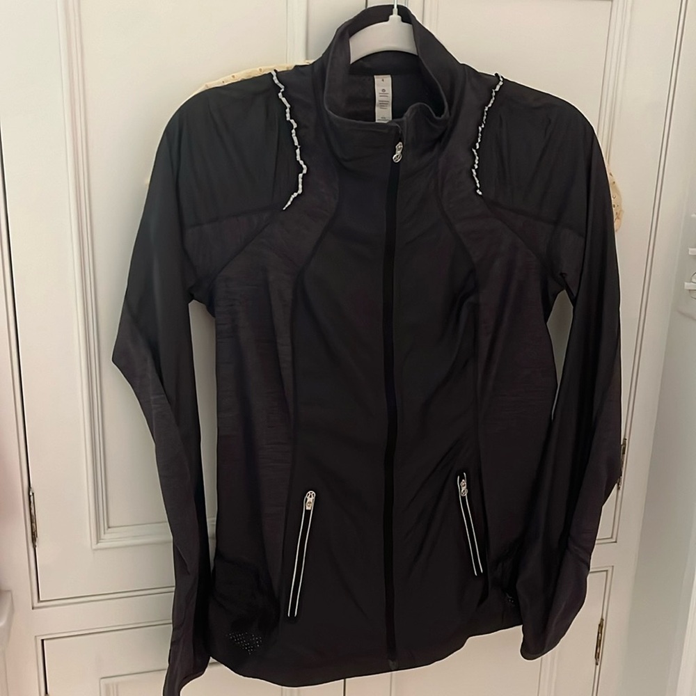 Lululemon Wind Breaker